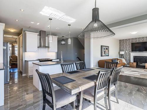 30 Drew Brown Blvd, Orangeville, ON - Indoor Photo Showing Dining Room