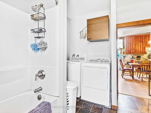 1061 Taverner Rd, Gravenhurst, ON - Indoor Photo Showing Laundry Room