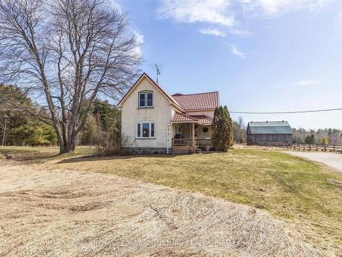 1061 Taverner Rd, Gravenhurst, ON - Outdoor