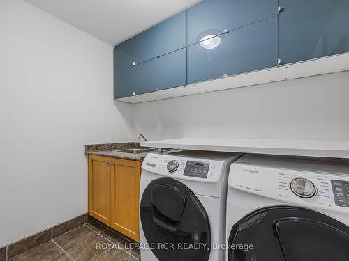 713094 1St Line, Mono, ON - Indoor Photo Showing Laundry Room