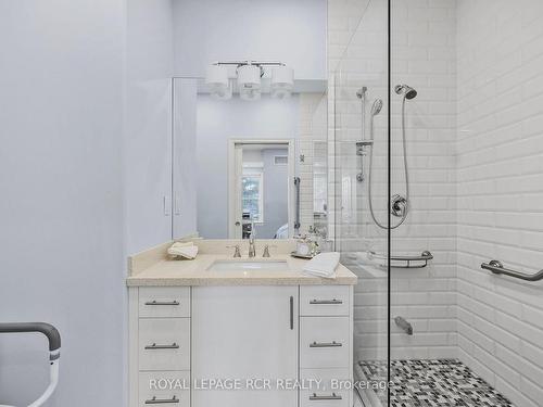 713094 1St Line, Mono, ON - Indoor Photo Showing Bathroom