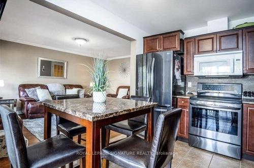 48 South St, Thorold, ON - Indoor Photo Showing Kitchen