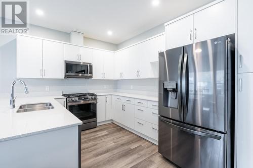 2683 Ord Road Unit# 170, Kamloops, BC - Indoor Photo Showing Kitchen With Stainless Steel Kitchen With Double Sink With Upgraded Kitchen