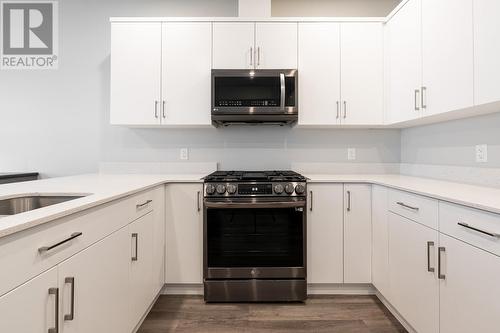 2683 Ord Road Unit# 170, Kamloops, BC - Indoor Photo Showing Kitchen