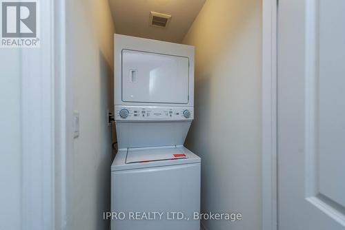 278 Lagerfeld Drive, Brampton, ON - Indoor Photo Showing Laundry Room