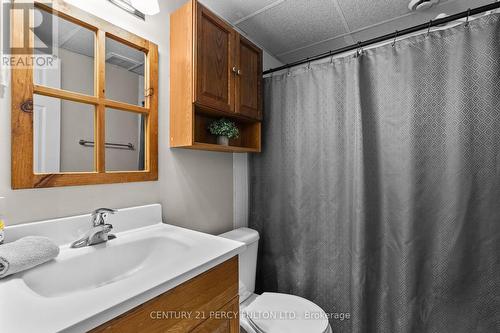 1150 Whites Road, Muskoka Lakes, ON - Indoor Photo Showing Bathroom