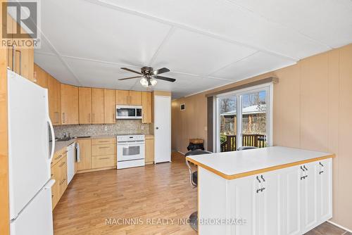 4323 E.R Orser Drive, South Frontenac (Frontenac South), ON - Indoor Photo Showing Kitchen