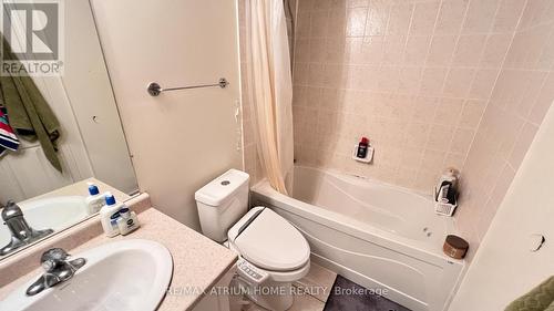 3310 - 18 Spring Garden Avenue, Toronto, ON - Indoor Photo Showing Bathroom