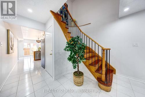 130 Morningview Trail, Toronto, ON - Indoor Photo Showing Other Room