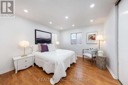 130 Morningview Trail, Toronto, ON - Indoor Photo Showing Bedroom