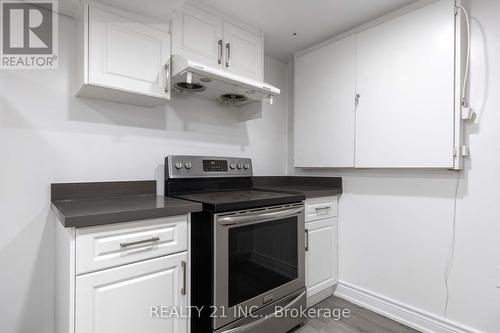 130 Morningview Trail, Toronto, ON - Indoor Photo Showing Kitchen