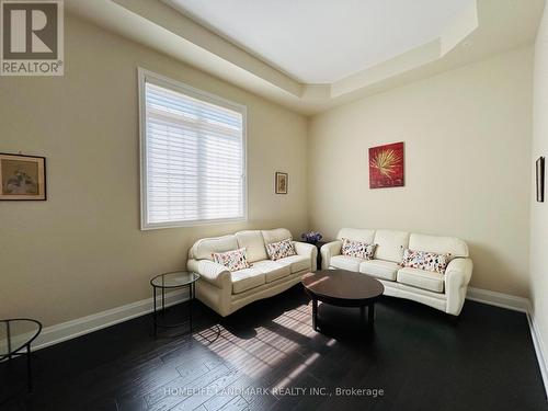 20 Natural Terrace, Brampton, ON - Indoor Photo Showing Living Room