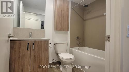 414 - 1787 St. Clair Avenue W, Toronto, ON - Indoor Photo Showing Bathroom