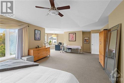 33 Valencia Street, Nepean, ON - Indoor Photo Showing Bedroom