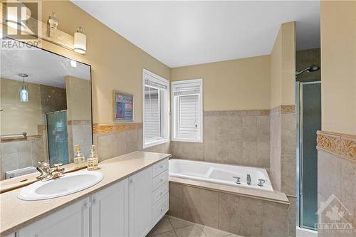 33 Valencia Street, Nepean, ON - Indoor Photo Showing Bathroom