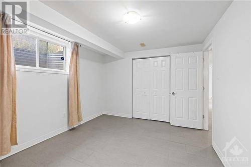 33 Valencia Street, Nepean, ON - Indoor Photo Showing Other Room