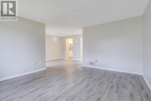 Unit 15 - 3 Robins Lane, New Tecumseth, ON - Indoor Photo Showing Other Room