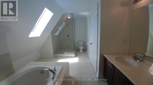 19 Slingsby Lane, Toronto, ON - Indoor Photo Showing Bathroom