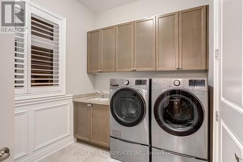 51 Copes Lane, Hamilton, ON - Indoor Photo Showing Laundry Room