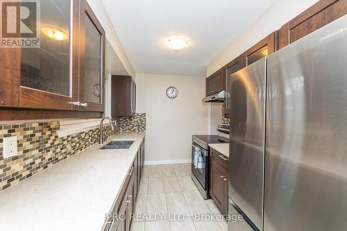 49 - 1310 Fieldlight Boulevard, Pickering, ON - Indoor Photo Showing Kitchen