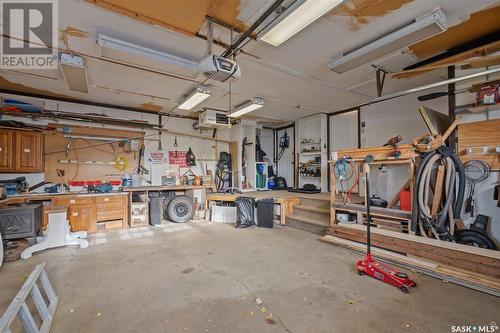 928 Sanderson Crescent, Prince Albert, SK - Indoor Photo Showing Garage