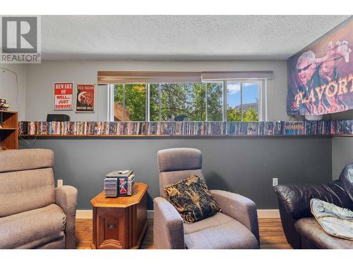 5951 71 Avenue Ne, Salmon Arm, BC - Indoor