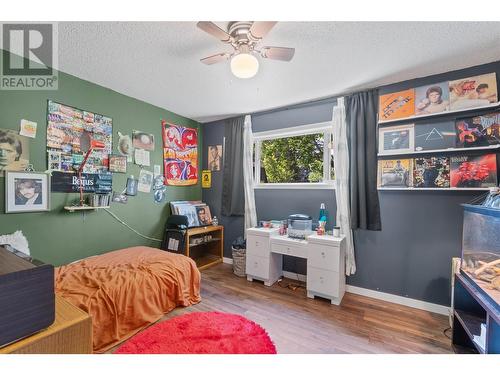 5951 71 Avenue Ne, Salmon Arm, BC - Indoor Photo Showing Bedroom