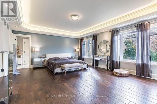 228 Tweedsdale Crescent, Oakville, ON - Indoor Photo Showing Bedroom