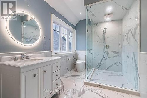 228 Tweedsdale Crescent, Oakville, ON - Indoor Photo Showing Bathroom