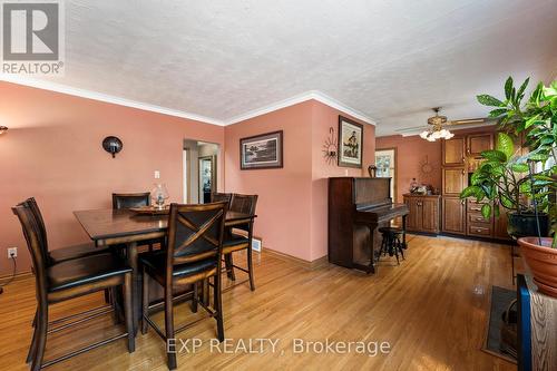 1332 Canvey Crescent S, Mississauga, ON - Indoor Photo Showing Dining Room