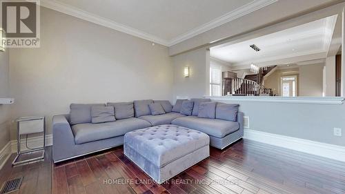 32 Denali Crescent, Brampton, ON - Indoor Photo Showing Living Room