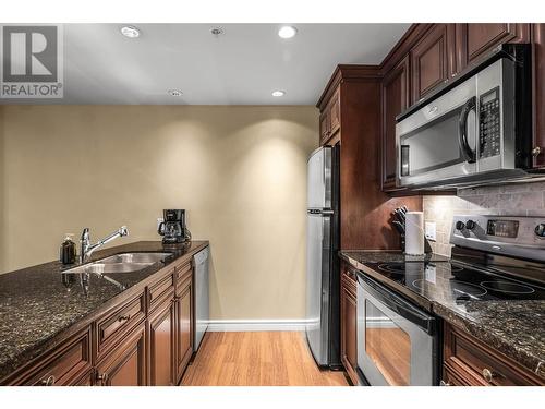 3250 Village Way Unit# 1407C, Sun Peaks, BC - Indoor Photo Showing Kitchen With Stainless Steel Kitchen With Double Sink