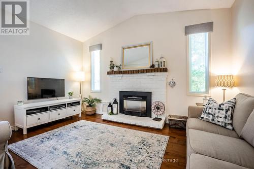 1098 Stephenson Drive, Burlington, ON - Indoor Photo Showing Living Room With Fireplace