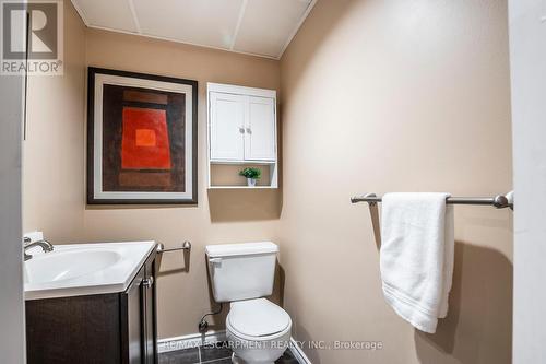 1098 Stephenson Drive, Burlington, ON - Indoor Photo Showing Bathroom