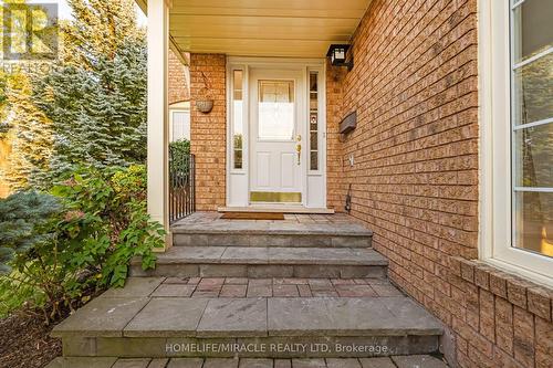 1030 Old Oak Drive, Oakville, ON - Outdoor With Exterior