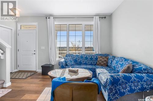 349 Brighton Boulevard, Saskatoon, SK - Indoor Photo Showing Living Room