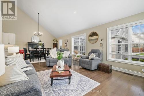 99 Greenaway Circle, Port Hope, ON - Indoor Photo Showing Living Room