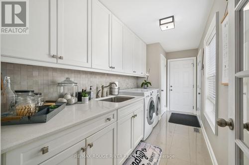 99 Greenaway Circle, Port Hope, ON - Indoor Photo Showing Laundry Room