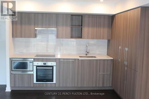 803 - 19 Bathurst Street, Toronto, ON - Indoor Photo Showing Kitchen