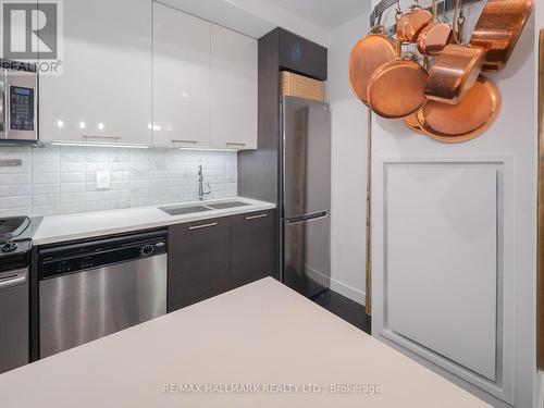 526 - 90 Broadview Avenue, Toronto, ON - Indoor Photo Showing Kitchen With Stainless Steel Kitchen With Double Sink