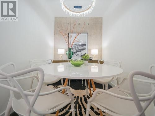 526 - 90 Broadview Avenue, Toronto, ON - Indoor Photo Showing Dining Room