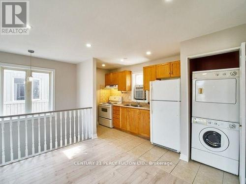 Coach - 38 Milroy Lane, Markham, ON - Indoor Photo Showing Laundry Room