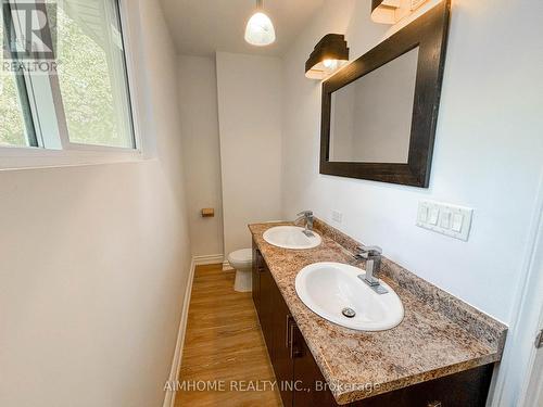 57 Gladman Avenue, Newmarket, ON - Indoor Photo Showing Bathroom