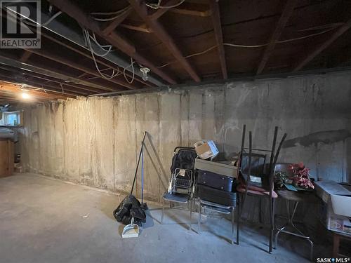 945 Cameron Street, Regina, SK - Indoor Photo Showing Basement