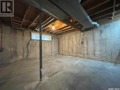 945 Cameron Street, Regina, SK - Indoor Photo Showing Basement