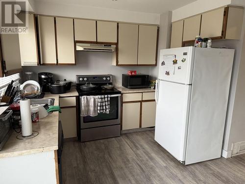 8311-8313 97 Avenue, Fort St. John, BC - Indoor Photo Showing Kitchen