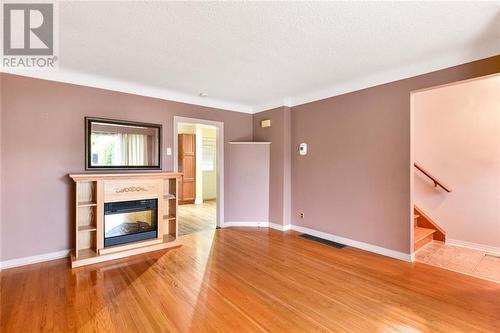 12 Aldershot Avenue, Brockville, ON - Indoor Photo Showing Living Room With Fireplace