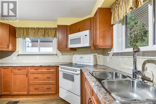 12 Aldershot Avenue, Brockville, ON - Indoor Photo Showing Kitchen With Double Sink