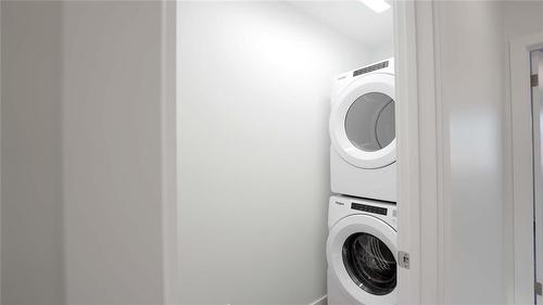 80 Cornerstone Heights, Winnipeg, MB - Indoor Photo Showing Laundry Room