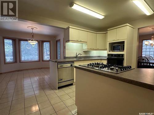 60 Sunset Drive S, Yorkton, SK - Indoor Photo Showing Kitchen With Double Sink